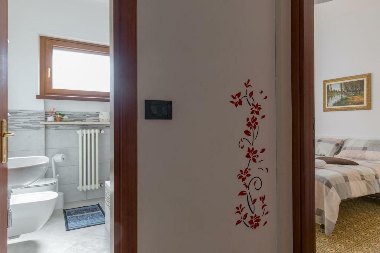 Ferienwohnung A Casa Di Giudy Desenzano del Garda Exterior foto