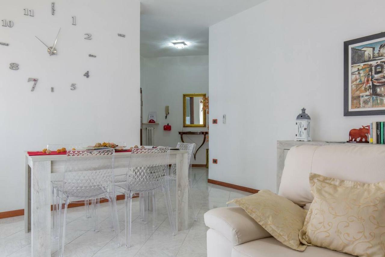 Ferienwohnung A Casa Di Giudy Desenzano del Garda Exterior foto